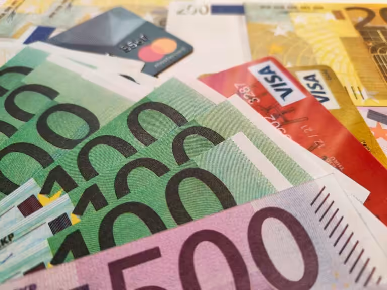 Virement bancaire interdit : comprendre les raisons et trouver des solutions efficaces