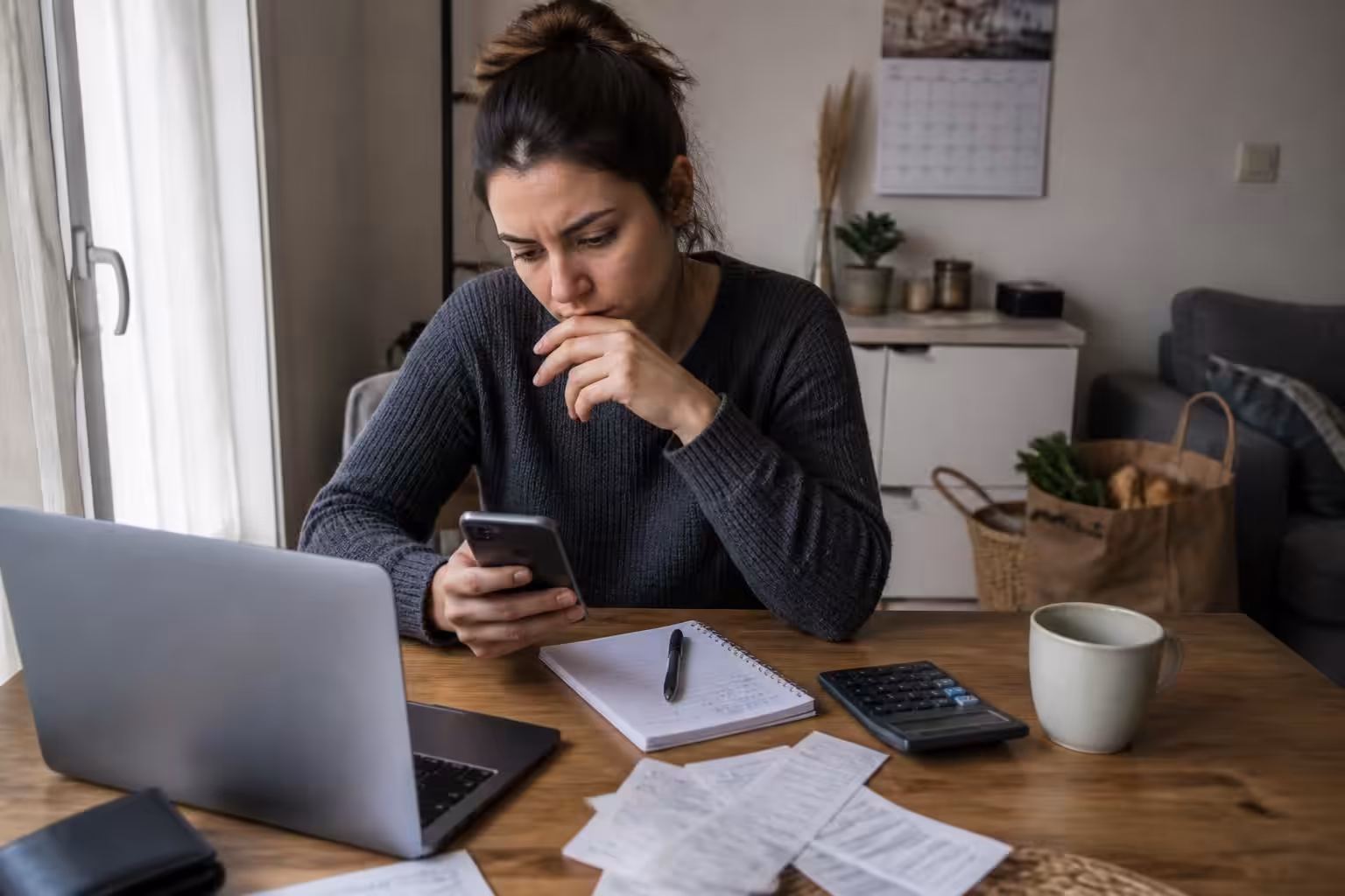 découvrez combien vous percevez réellement chaque mois avec un smic net, après déductions et charges. analyse claire et détaillée pour mieux comprendre votre salaire.